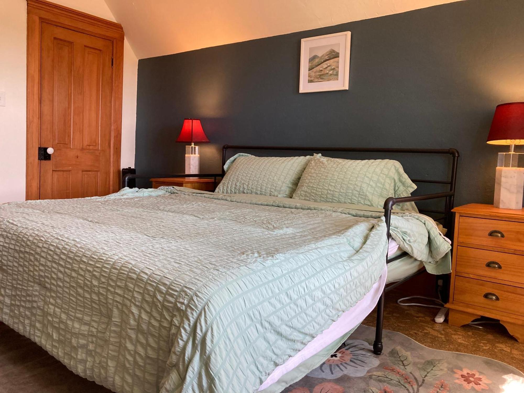 Victorian Guest Getaway-20Mins To Glacier National Park-10Mins To Airport! Columbia Falls Esterno foto