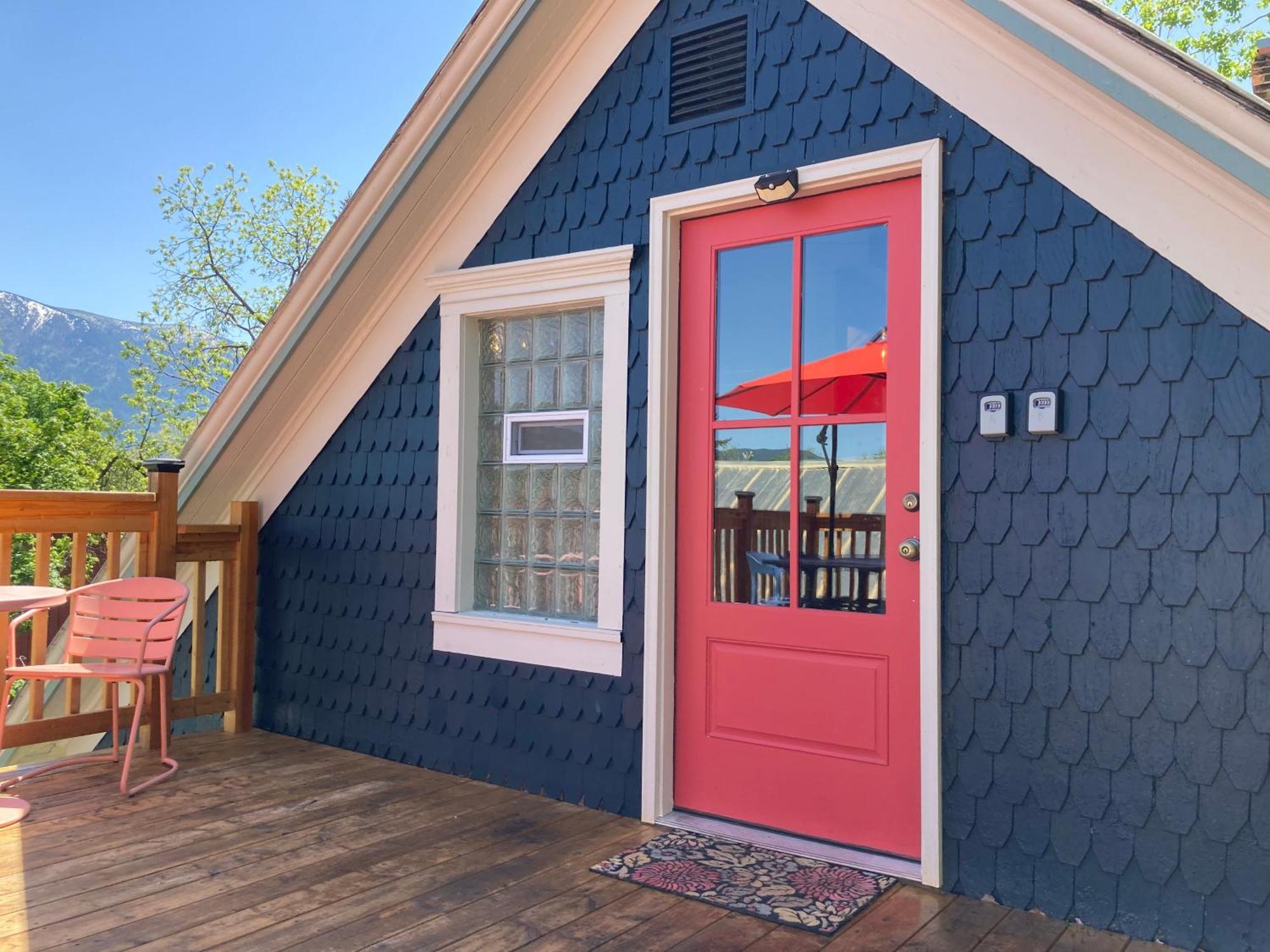 Victorian Guest Getaway-20Mins To Glacier National Park-10Mins To Airport! Columbia Falls Esterno foto